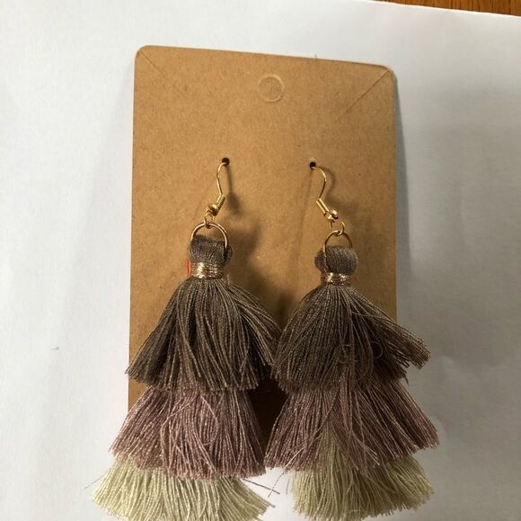 Ethnic Boho Tiered Tasseled Earrings (A)113 - Picture 5 of 6